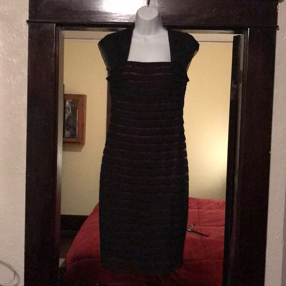 Adrianna PAPELL black tiered,ruffled bodycon dress
